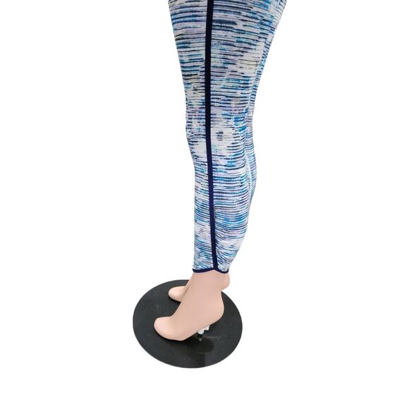 Lululemon Real Quick Tight Blurry Belle Multi Hero Blue Size 4 – Luxtreme Crop - Picture 9 of 16